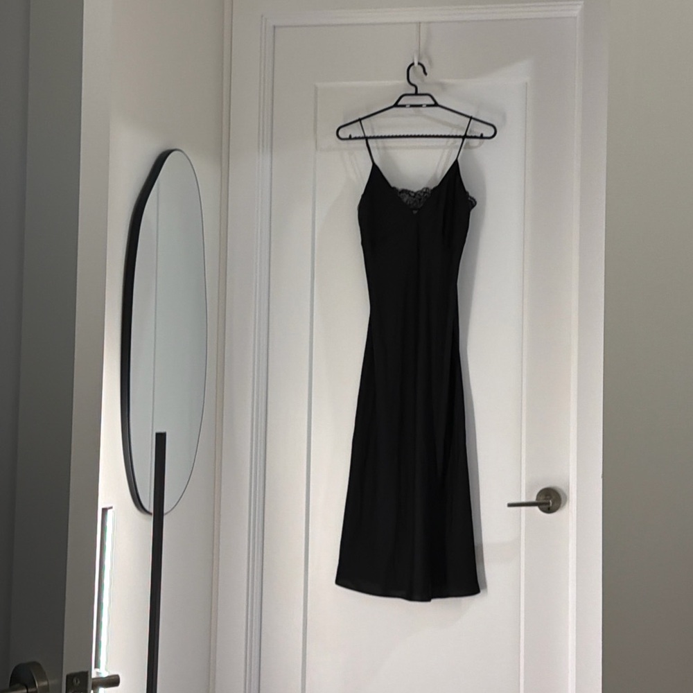 Wilfred Free Black Slip Dress Lace Detail Size S (Minimal, Effortless)